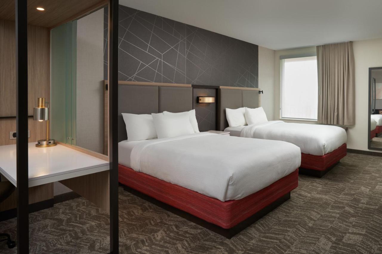 Springhill Suites By Marriott Fort Myers Естеро Екстериор снимка