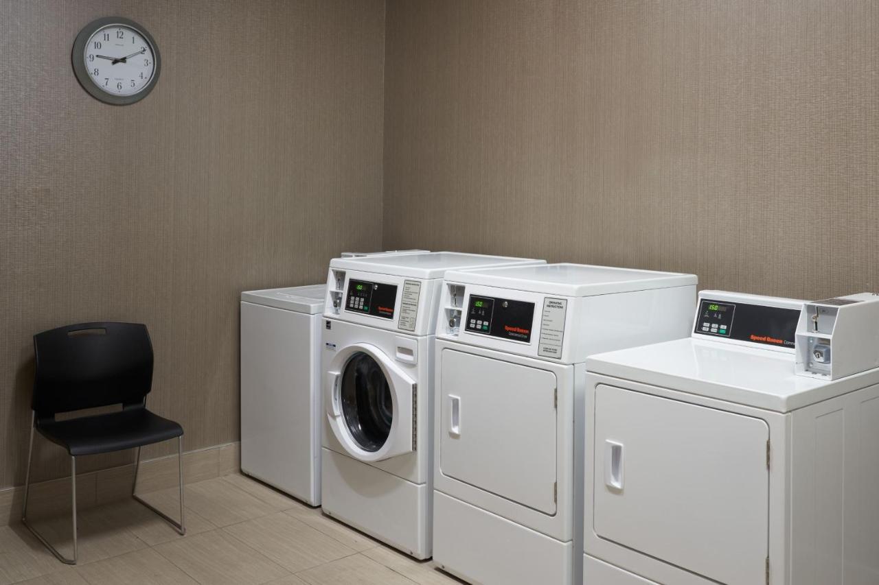 Springhill Suites By Marriott Fort Myers Естеро Екстериор снимка